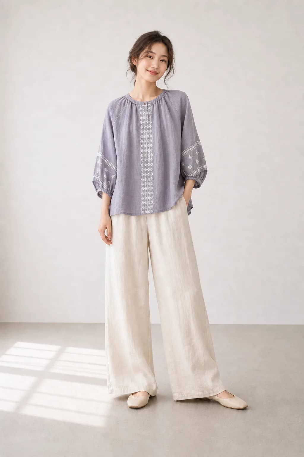 霧紫刺繡排釦七分袖上衣 model look 1