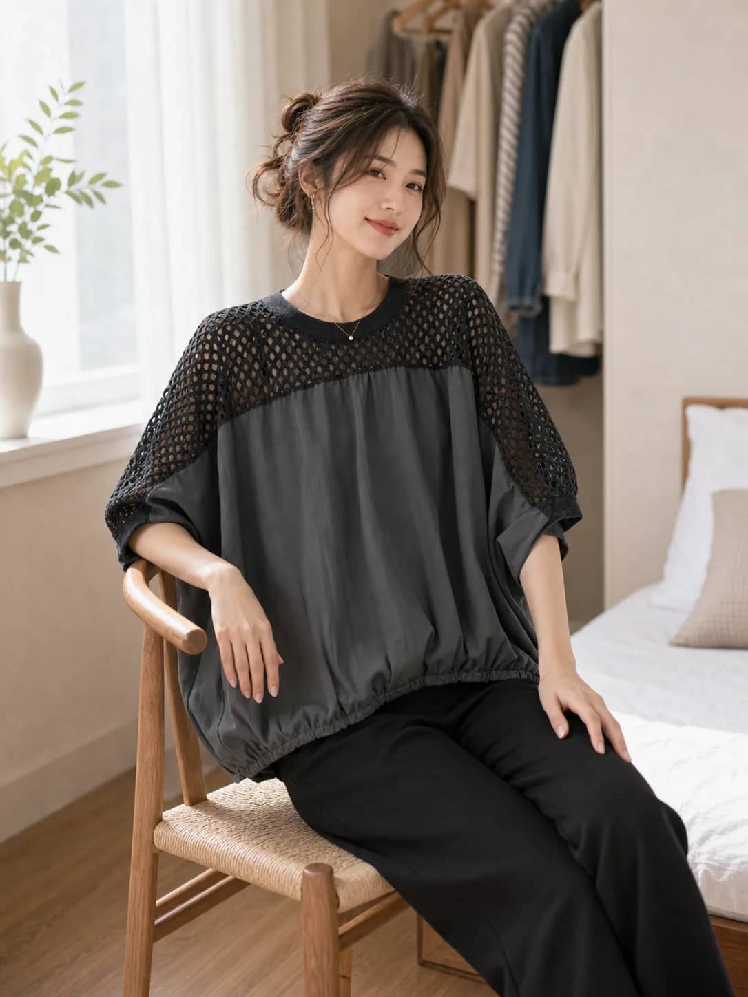 純黑洞洞上衣 model look 4