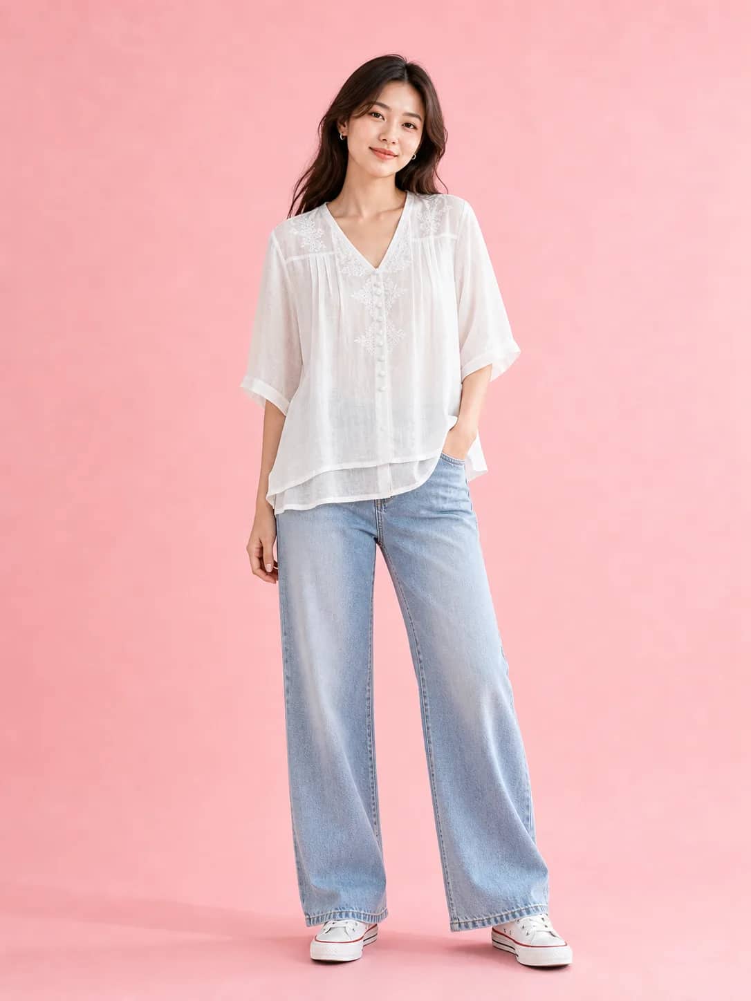 純白綉花上衣 model look 5